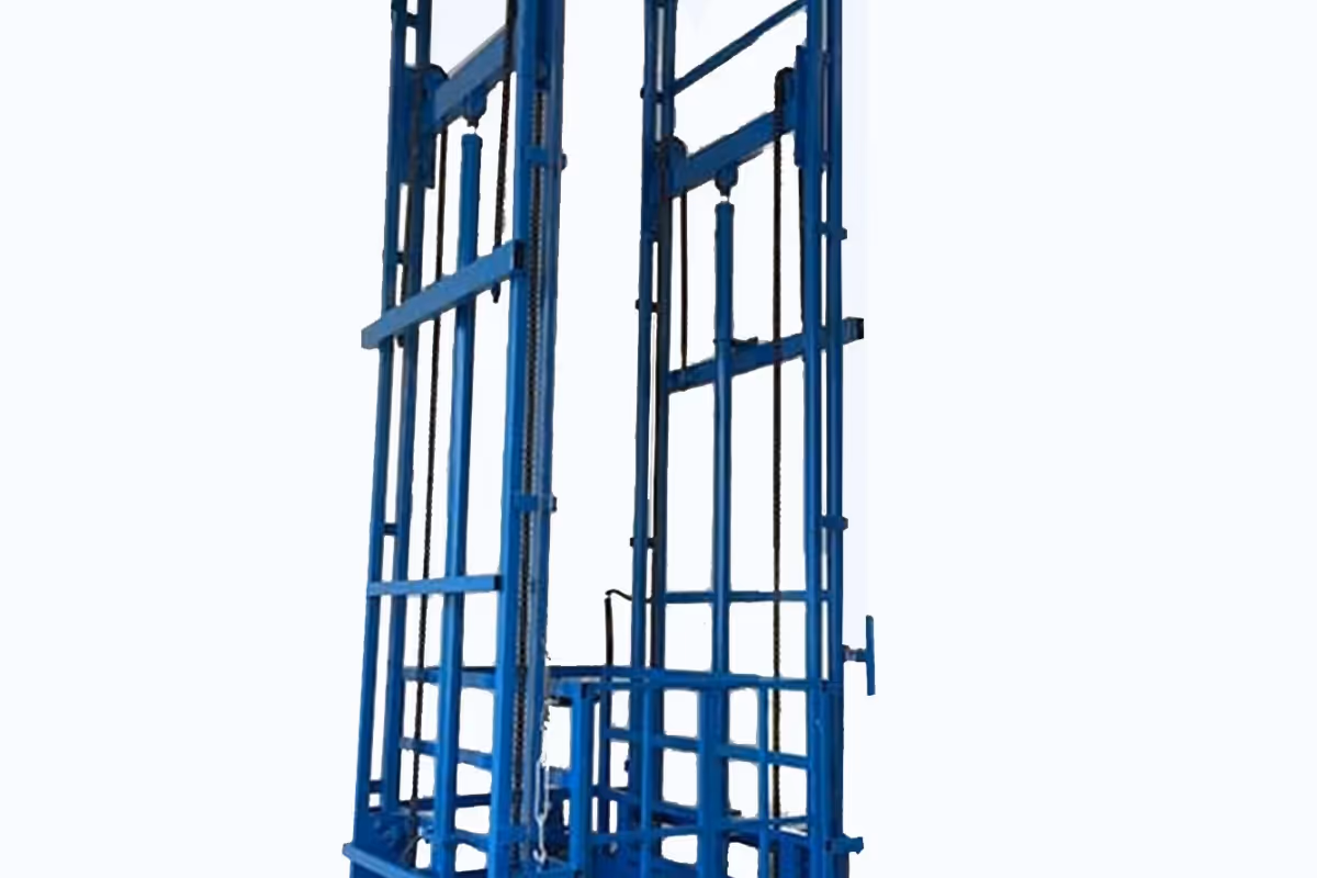 Chain-Driven Hydraulic Cargo Lift